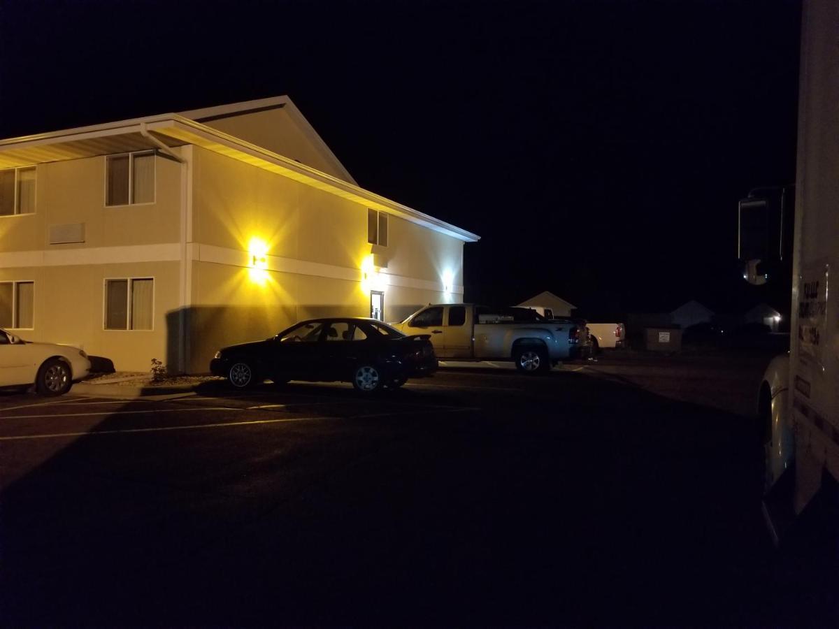Bilmar Inn & Suites Dell Rapids Buitenkant foto