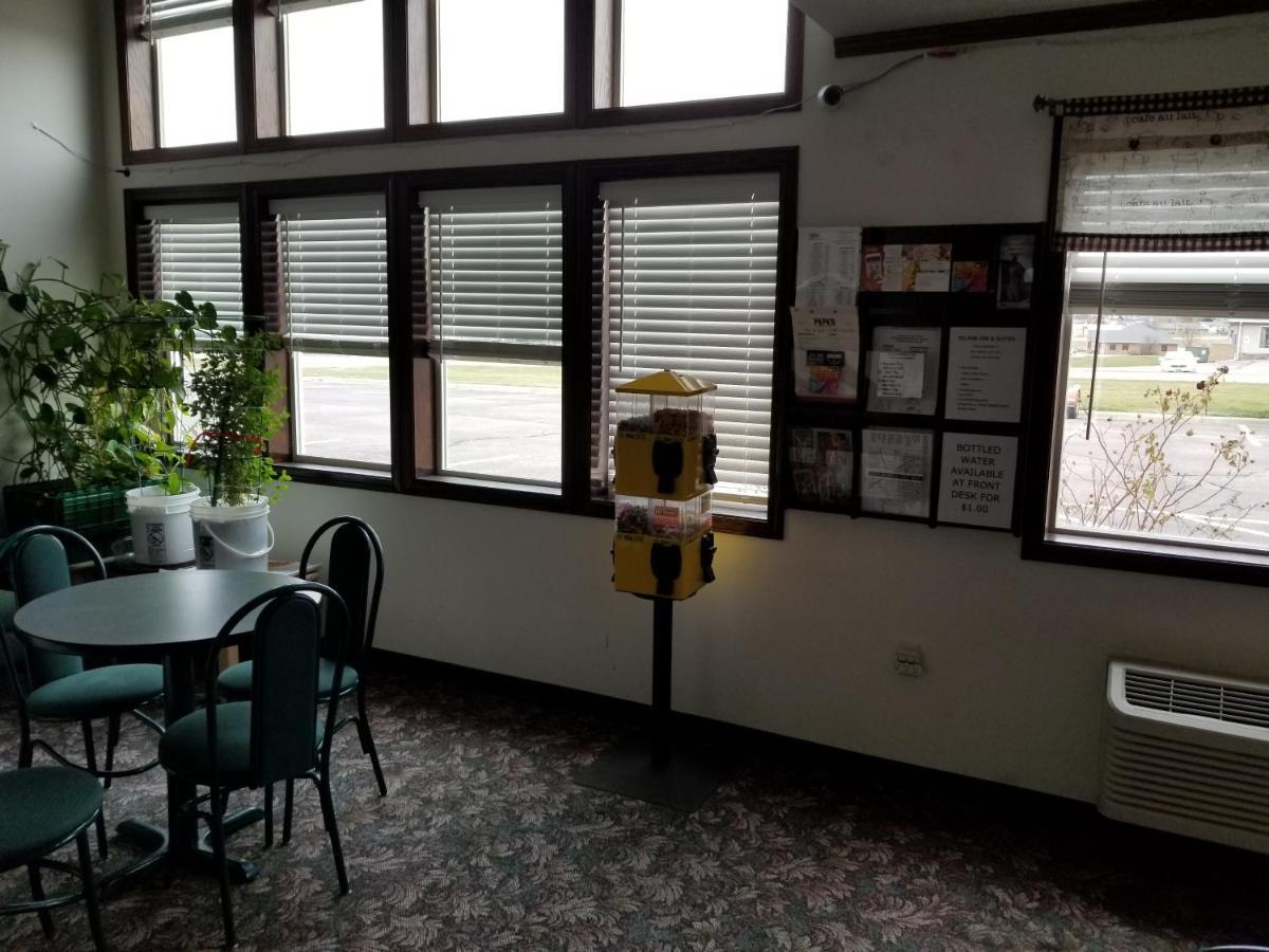 Bilmar Inn & Suites Dell Rapids Buitenkant foto