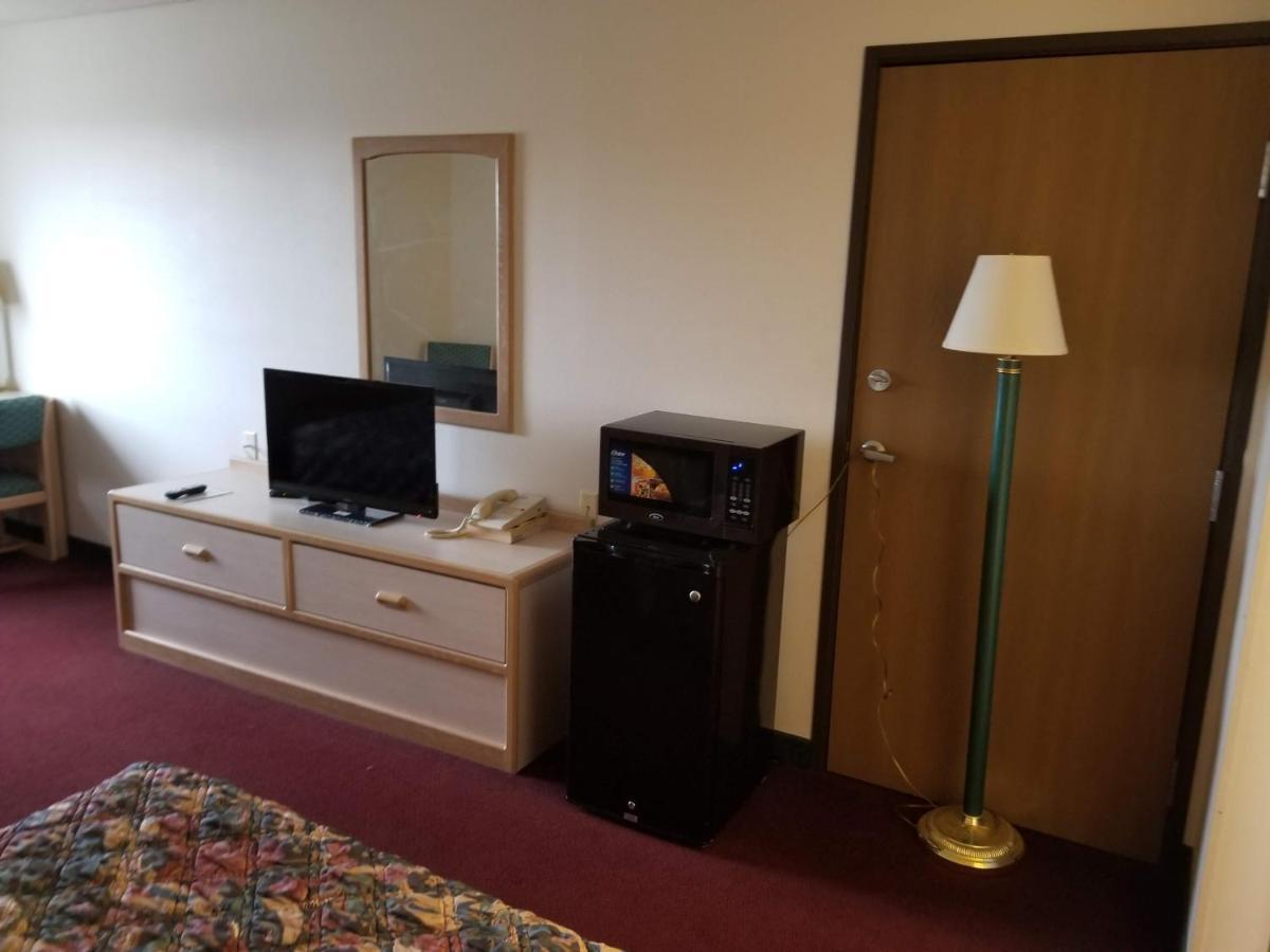 Bilmar Inn & Suites Dell Rapids Buitenkant foto