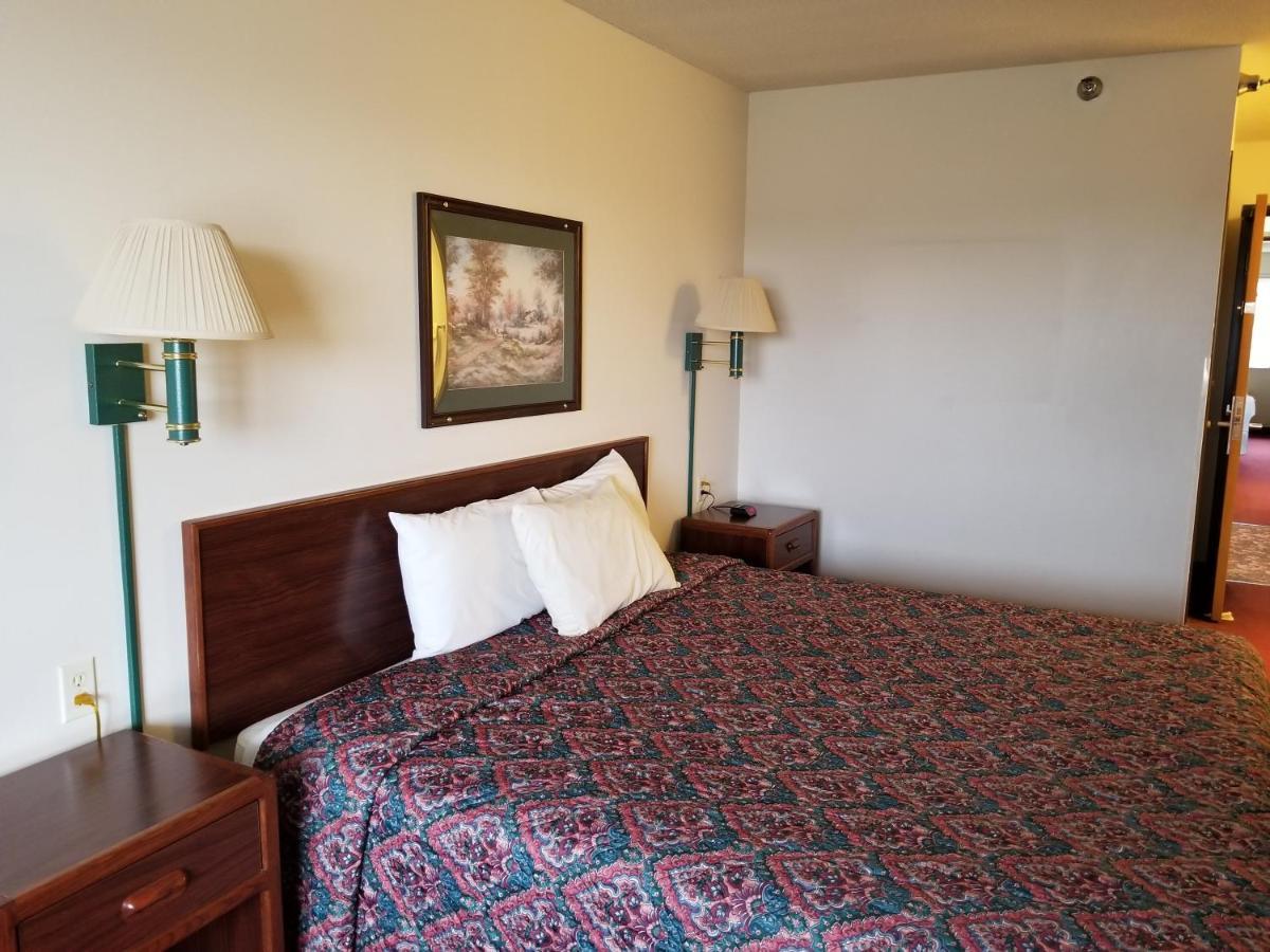 Bilmar Inn & Suites Dell Rapids Buitenkant foto