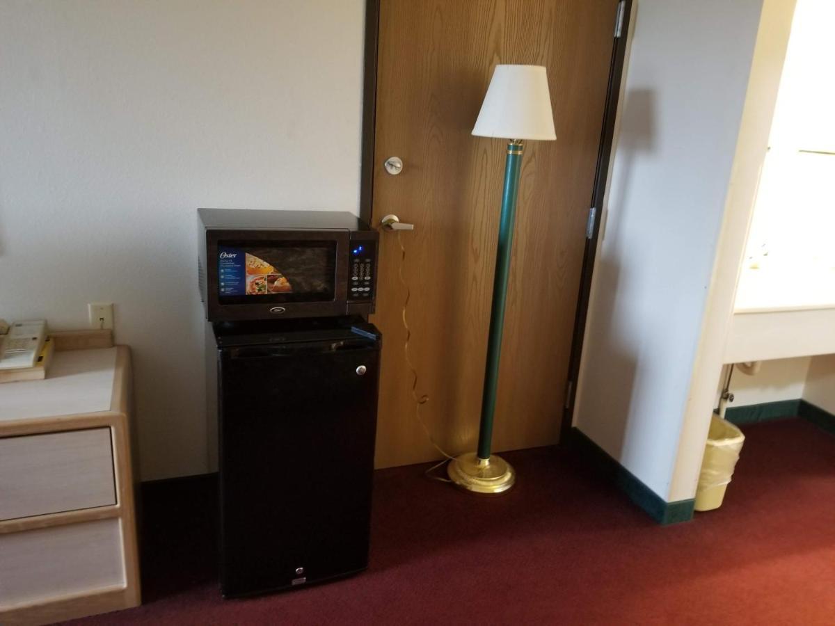 Bilmar Inn & Suites Dell Rapids Buitenkant foto