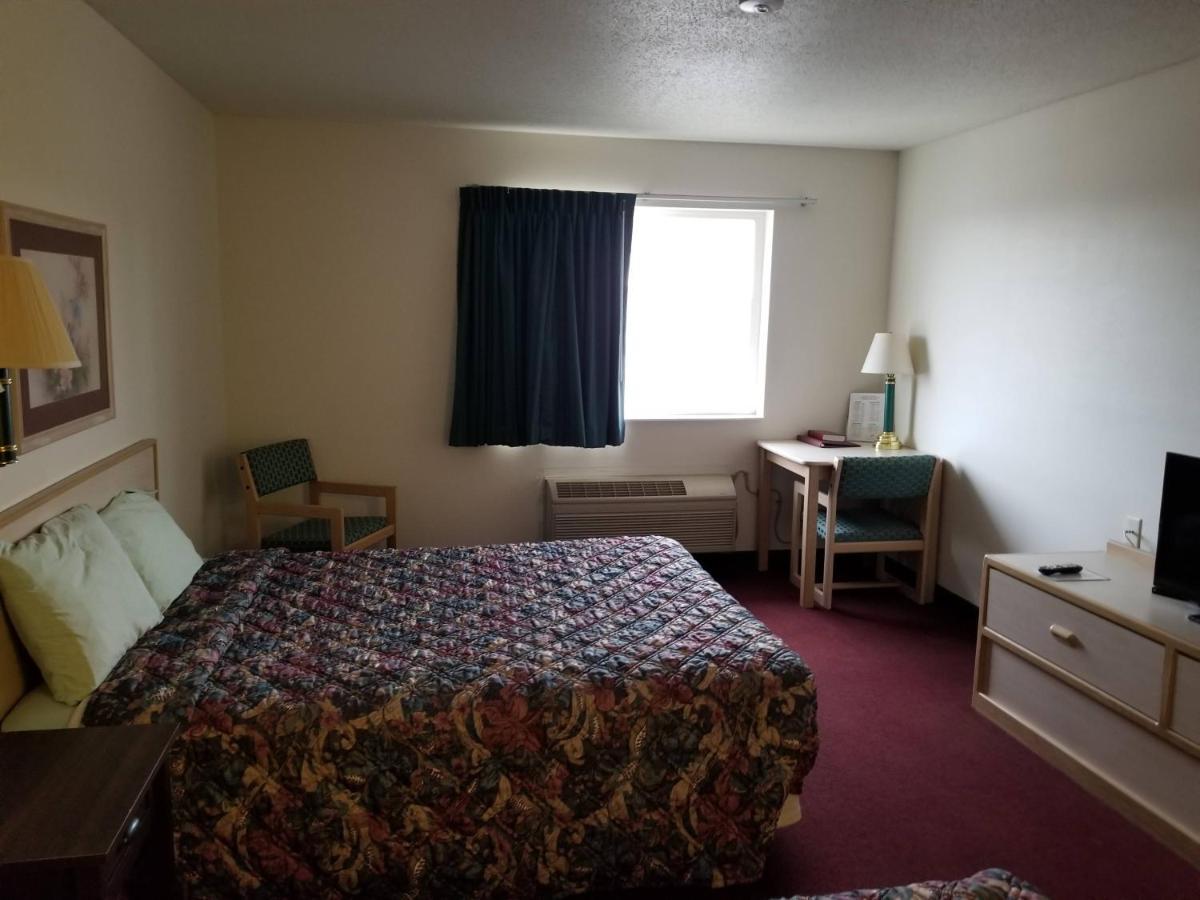 Bilmar Inn & Suites Dell Rapids Buitenkant foto