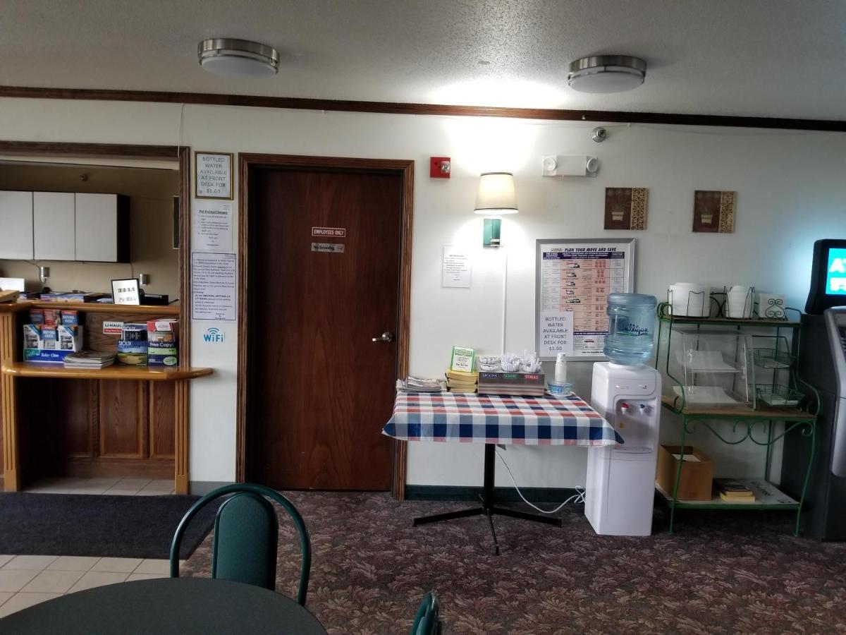 Bilmar Inn & Suites Dell Rapids Buitenkant foto