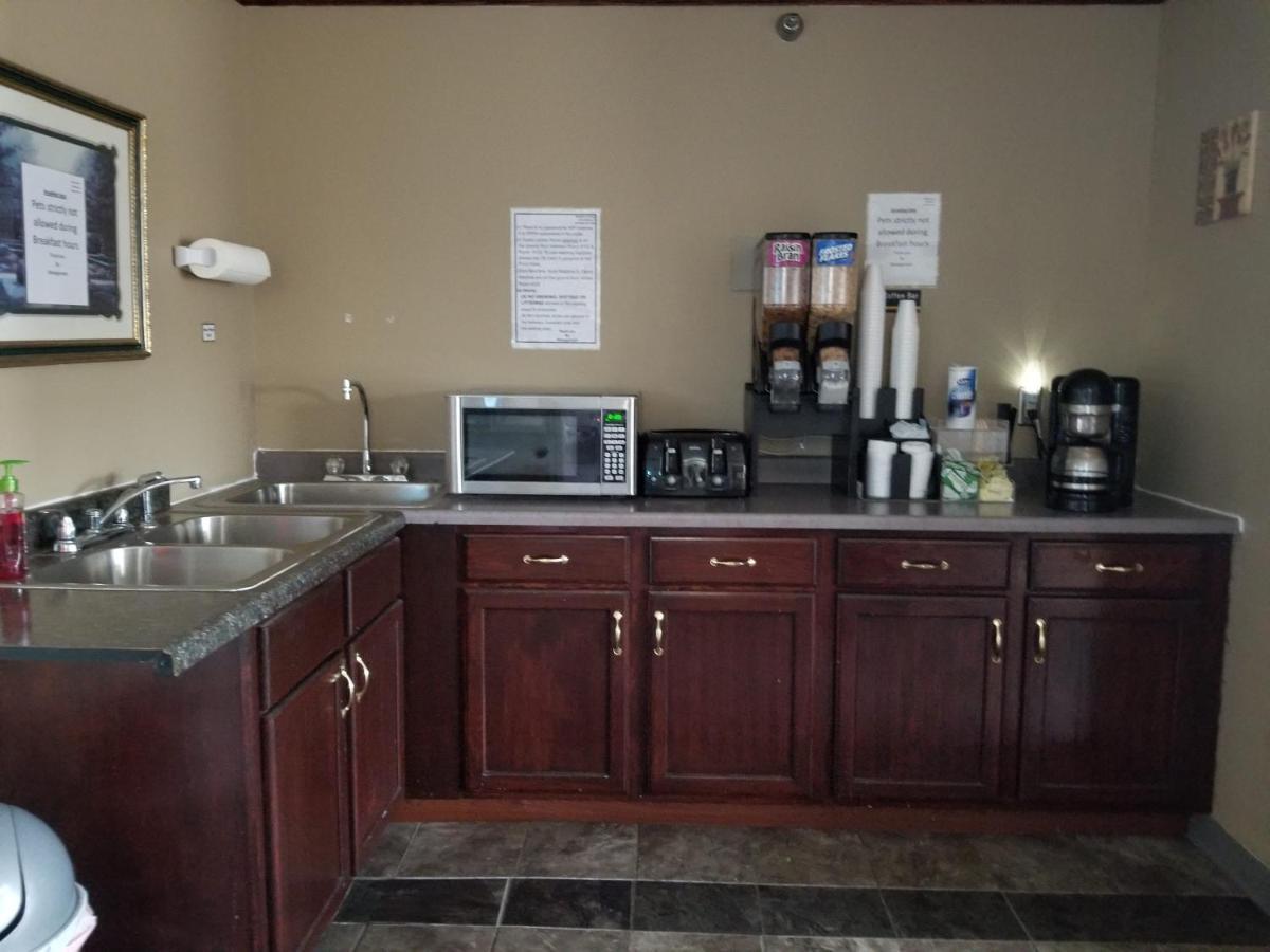 Bilmar Inn & Suites Dell Rapids Buitenkant foto