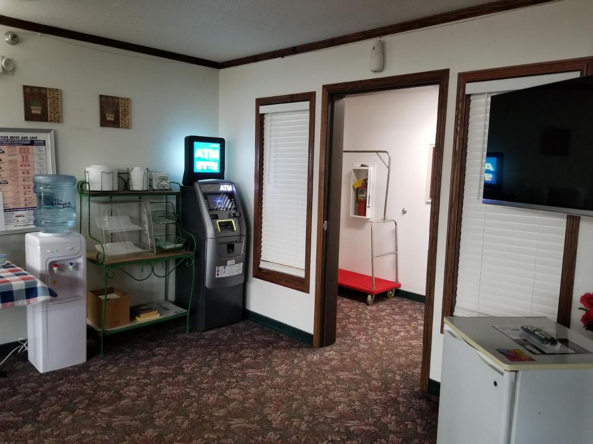 Bilmar Inn & Suites Dell Rapids Buitenkant foto