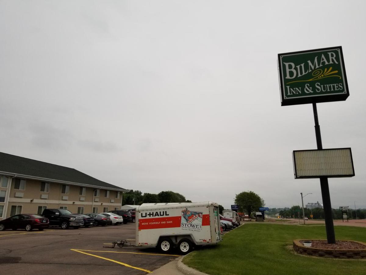 Bilmar Inn & Suites Dell Rapids Buitenkant foto